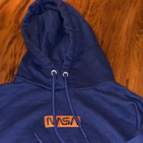 Crop top hoodie - Picture 1 of 3